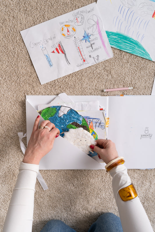 Poronty Products Remekművek rajzgyüjtő napló