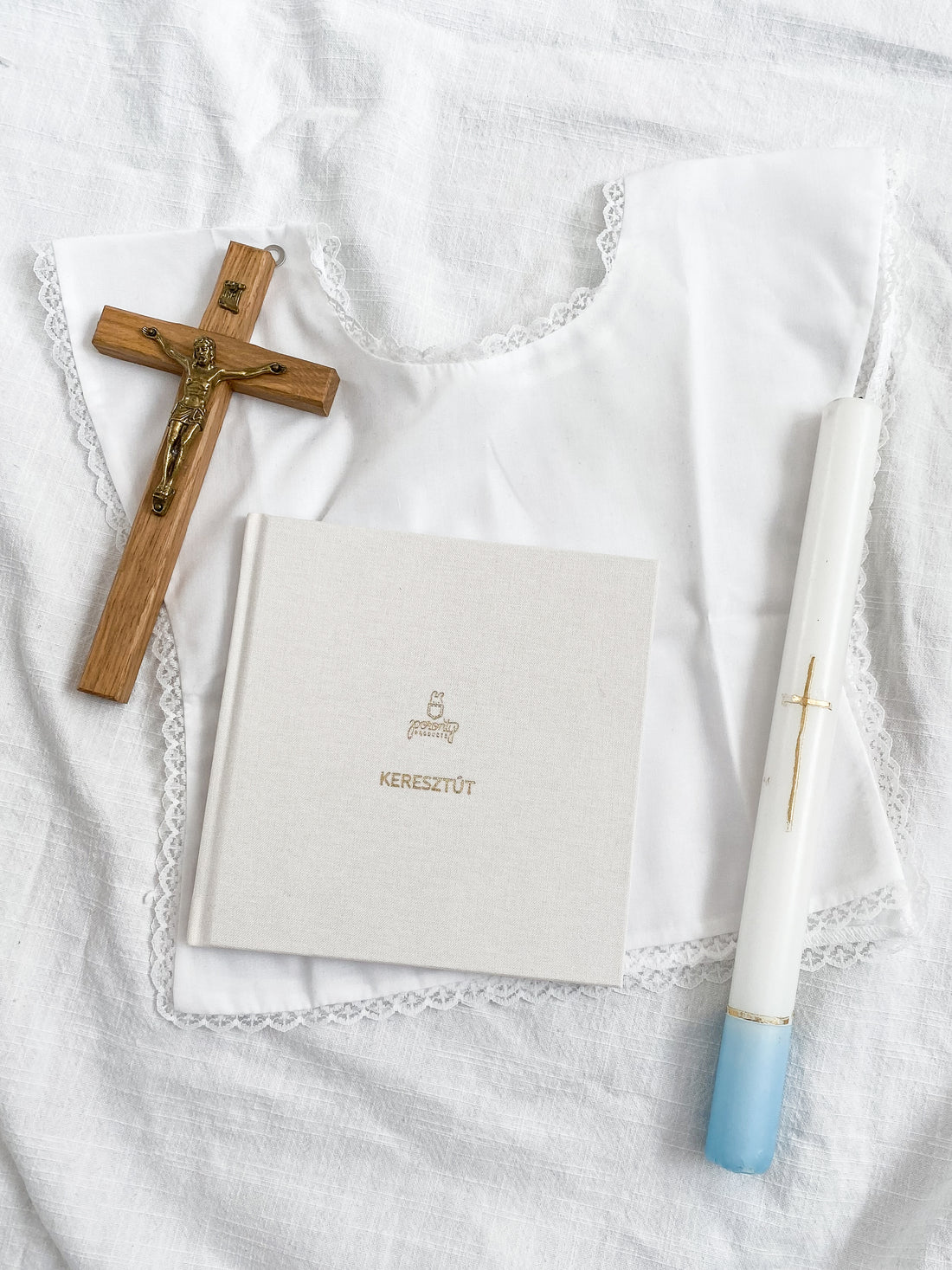 Megjelent Magyarország első keresztelő naplója A keresztút